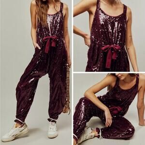 FREE PEOPLE JUMPSUIT M SEQUIN ONESIE FESTIVE CHRISTMAS HOLIDAYS MAROON CRANBERRY